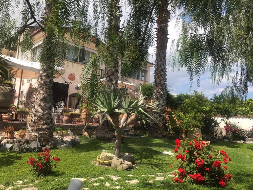 La Capanna Di Giuseppe E Maria Taormina Exterior foto